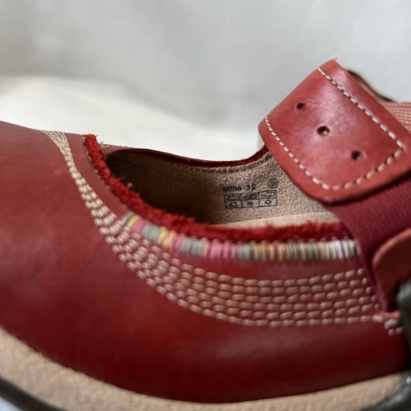 Romika Size 36/6 Red/Creme Leather multicolor Accent Stitching Casual Slip On. - Picture 9 of 16